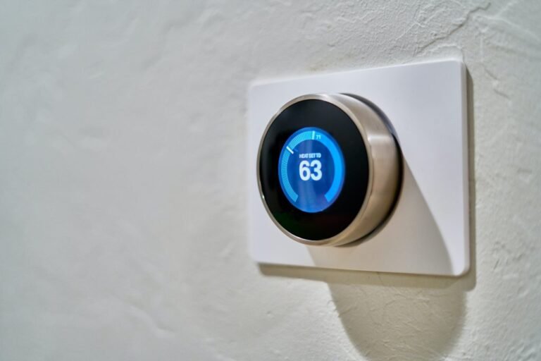 5 Possible Issues with Air Conditioning Units That Keep Shutting Down