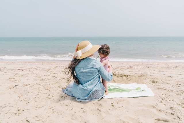 Beach Joy: Advice for Enjoyable and Safe Family Visits