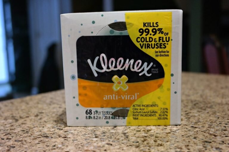Take Initiative with Kleenex Anti-Viral #ShareKleenexCare