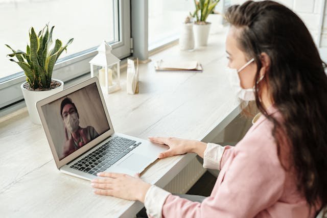 Tips for Parents on Staying Connected with Family Abroad: Affordable Calling Solutions