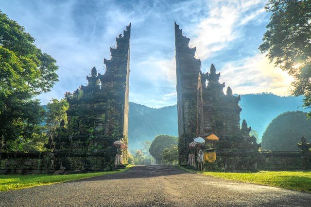 Top Luxury Family Adventure Destinations for Teens