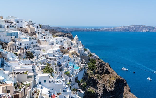 Top Luxury Family Getaway Destinations in Greece